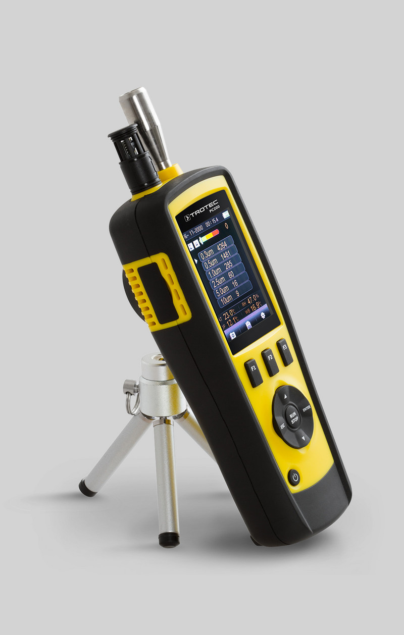 A handy mini tripod for non-stop measurements is already included in the PC200's standard scope of delivery.