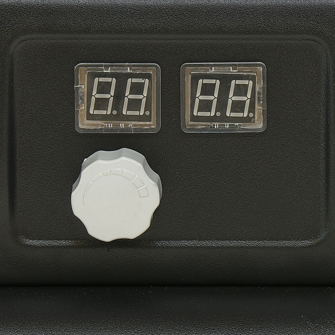 Electronic thermostat