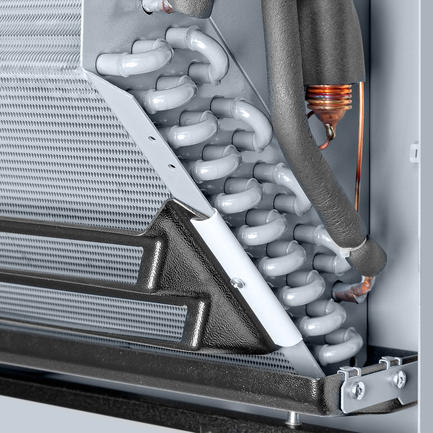 High-performance evaporator with CDC coating