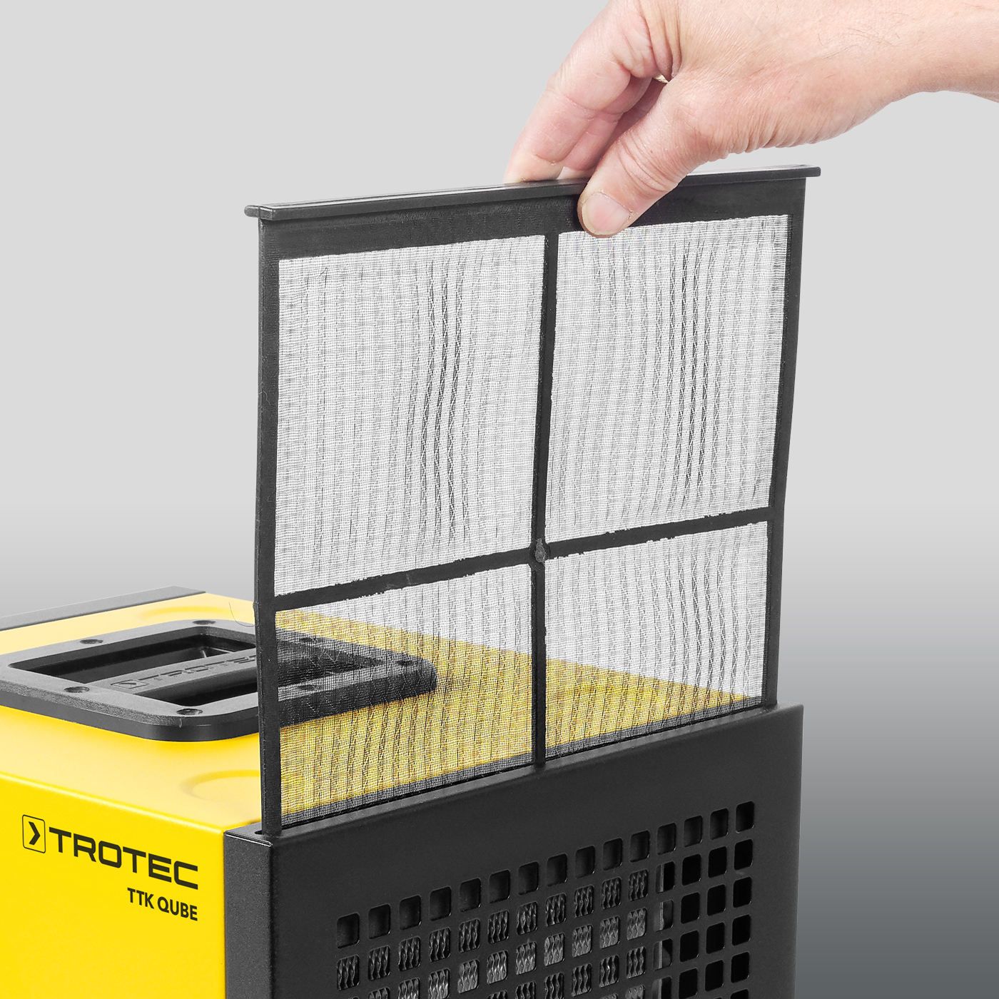 Intake air filter protects against dirt and dust