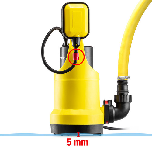 Near-ground suction during continuous operation to a residual water level of 5 mm