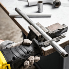PRCS 10-850 – Easily cutting metal pipes to size