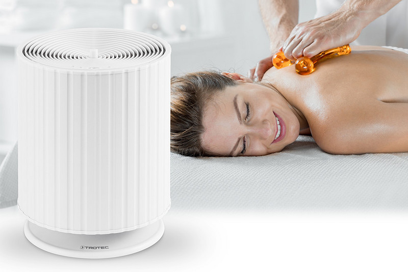 The B 24 E / B 25 E is equipped with a scented oil diffuser for the aromatization of the room air.