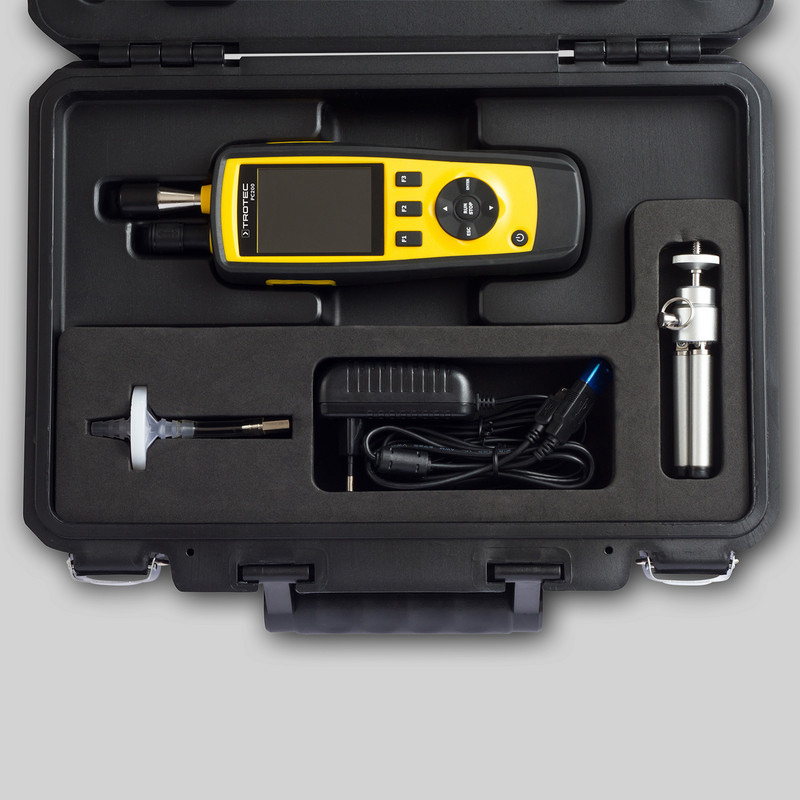 The PC200 is delivered in a carry case incl. mini tripod, zero filter and connection hose, power adapter, USB connection cable and software.