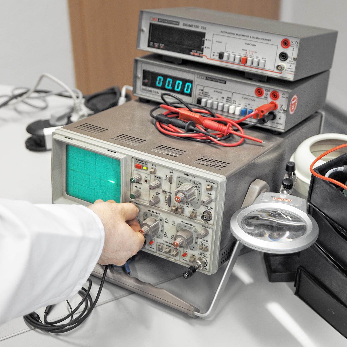 The Trotec calibration service: Certified reliability - factory calibration of measuring devices directly from the manufacturer